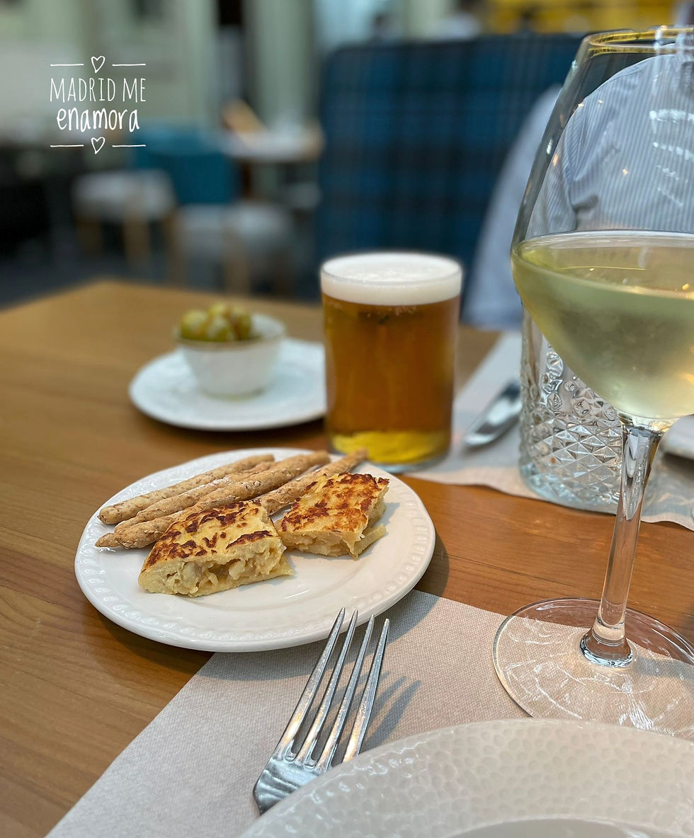 Un pincho de tortilla de patata es siempre un buen comienzo.