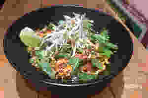 Tuk Tuk Asian Street Food, restaurante recomendado en Madrid por www.madridmeenamora.com