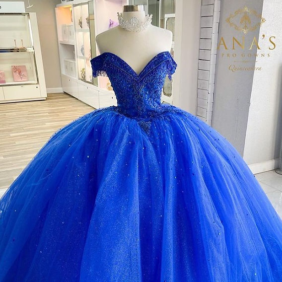 Quinceañera Boutique | Ana's Pro Gowns 
