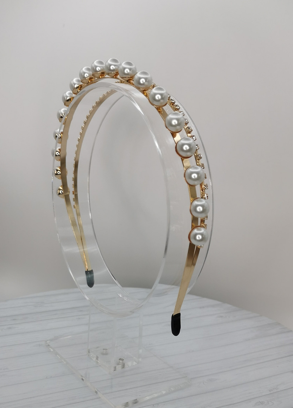 Thumbnail: GOLDEN ECLIPSE PEARL & DIAMANTE HEADBAND
