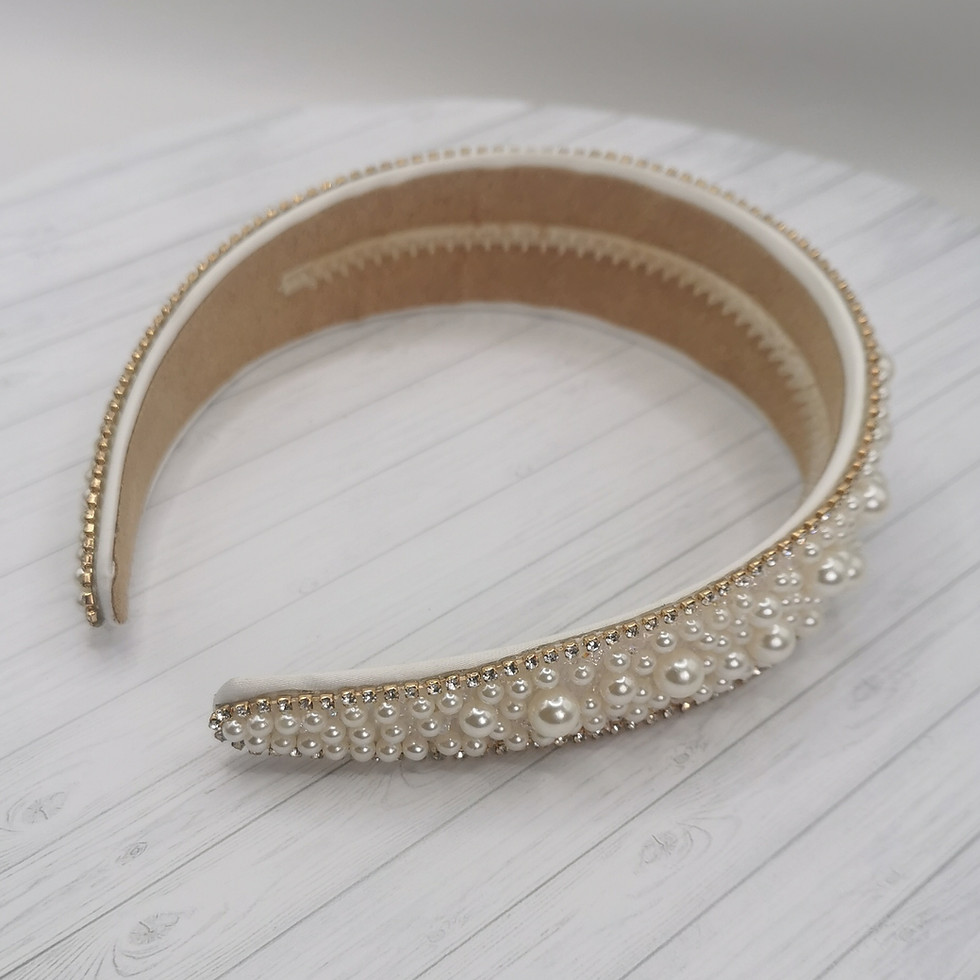 Thumbnail: PEARL & DIAMANTE FRAMED BRIDAL HEADBAND