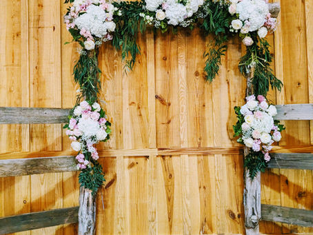 The Flowers You’ll Hold Forever: Why Wedding Florals Matter More Than You Think