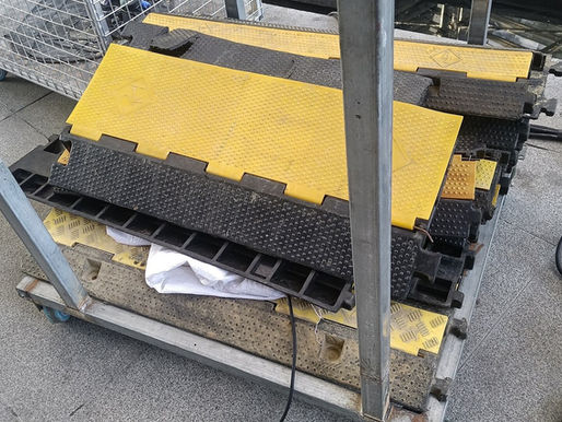 Tapes instala lombadas de borracha para reforçar a segurança no trânsito