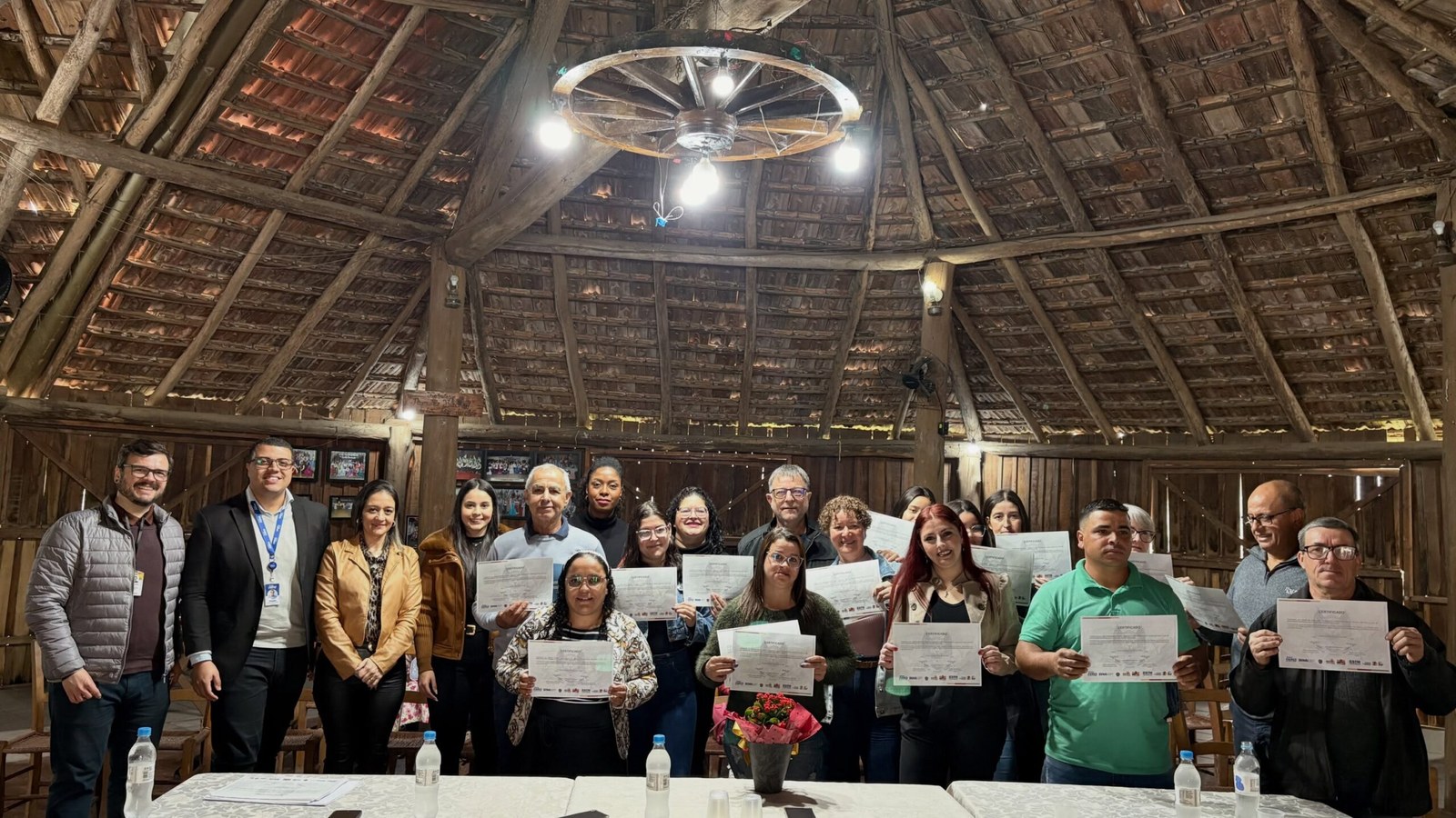 Prefeitura de Sertão Santana entrega certificados a concluintes do RS Qualificação Recomeçar