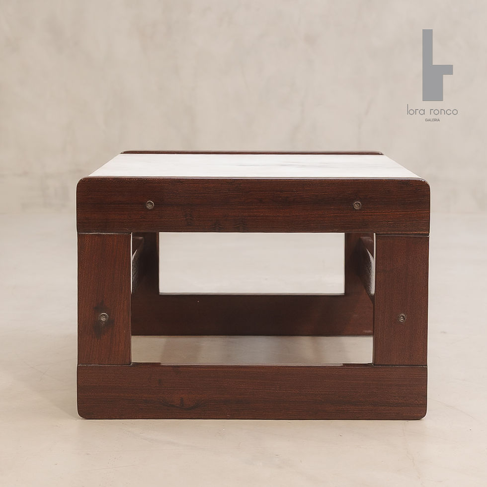 Thumbnail: Mesa auxiliar em mármore branco e jatobá – design original Percival Lafer, peça autêntica Lora Ronco, sem vínculo com Etel
