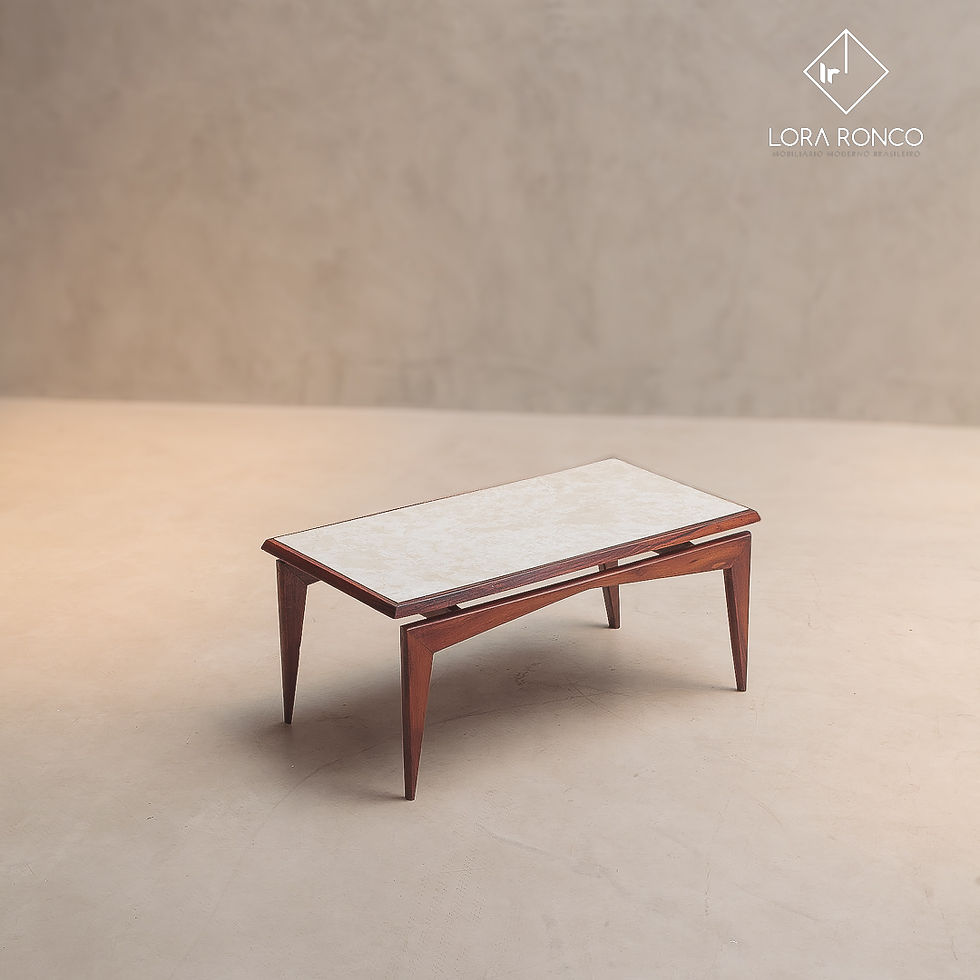 Mesa de centro ou lateral design anos 50, 60 madeira nobre maciça e fórmica, vintage original de época mobiliário moderno