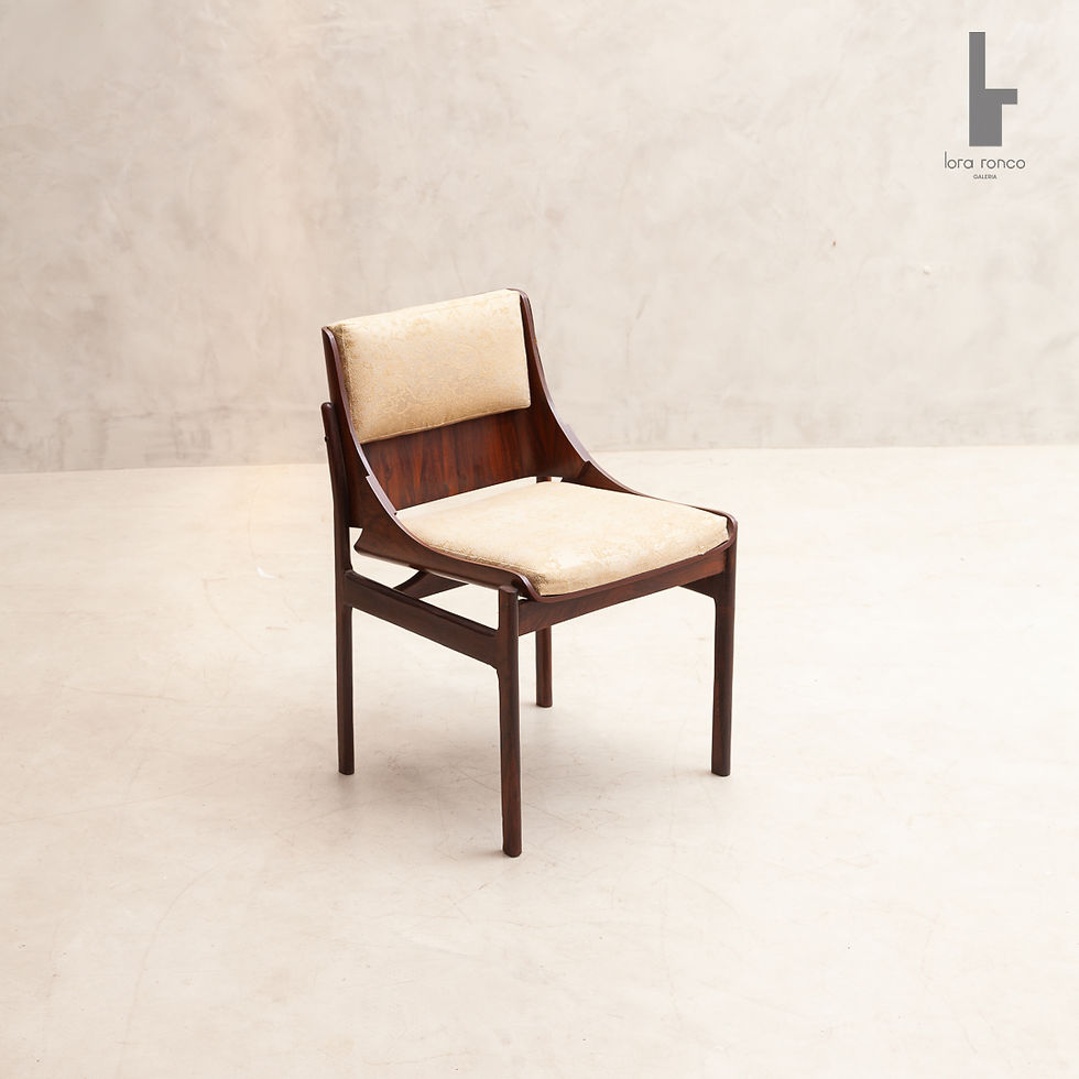 Cadeira Jerzy original dos anos 60, design de Jorge Zalszupin para a L’Atelier, estrutura em jacarandá, vintage não Etel