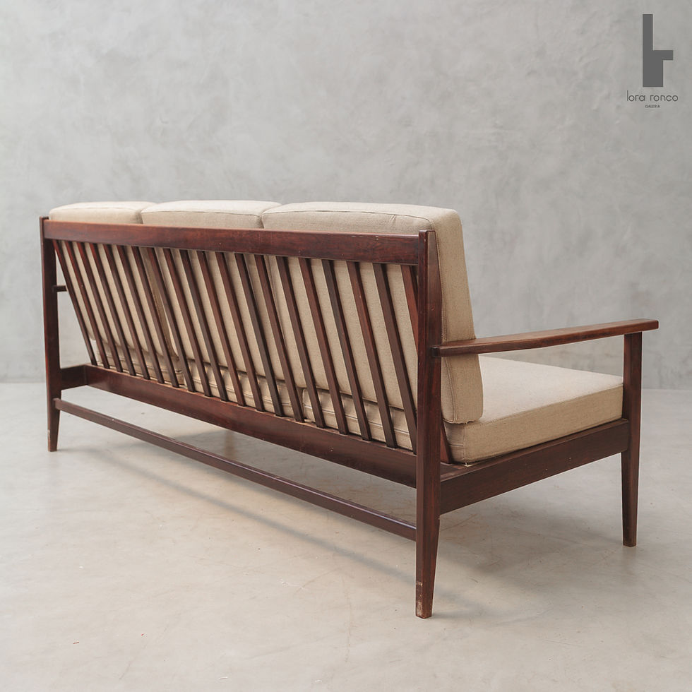 Design assinado Celina Decorações Sofá 3 lugares vintage design década 1960, jacarandá maciço estofamento bege cru não é Etel