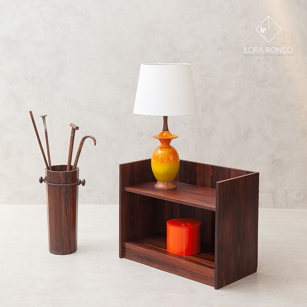 Miniatura: Mesa de apoio design anos 60 modernista vintage autêntica madeira jacarandá assinada Celina Decorações hall home office quart