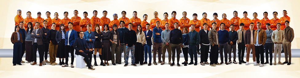 陽光鋁窗員工合照