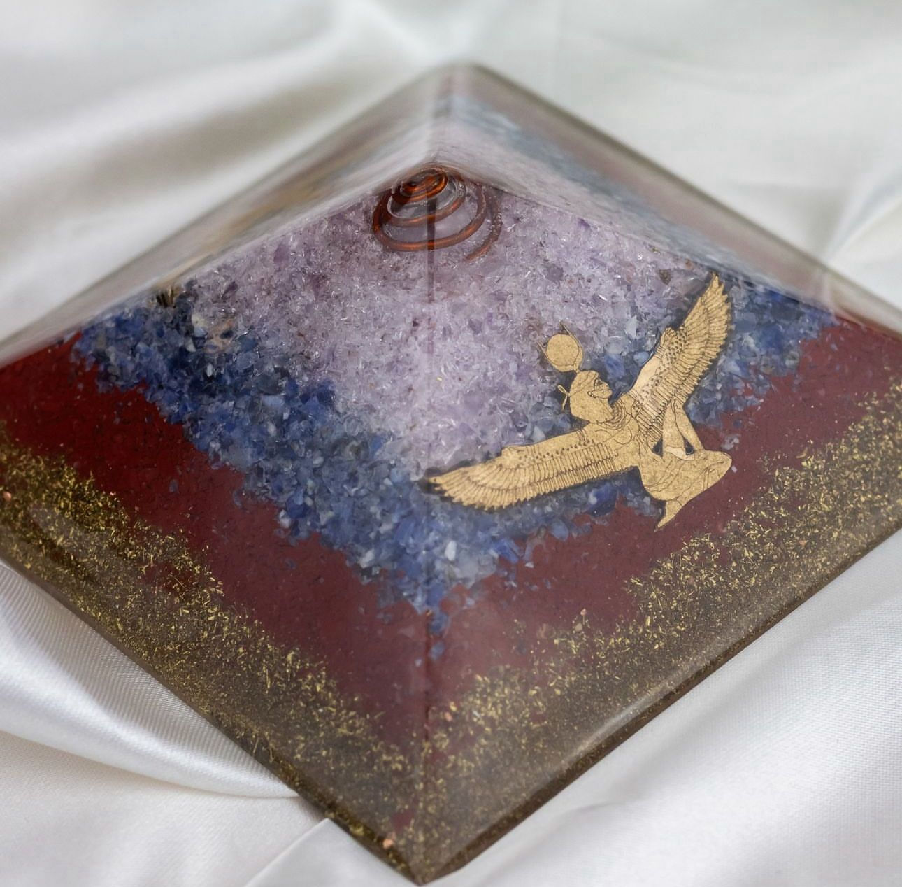 PIRAMIDE ORGONITA ISIS