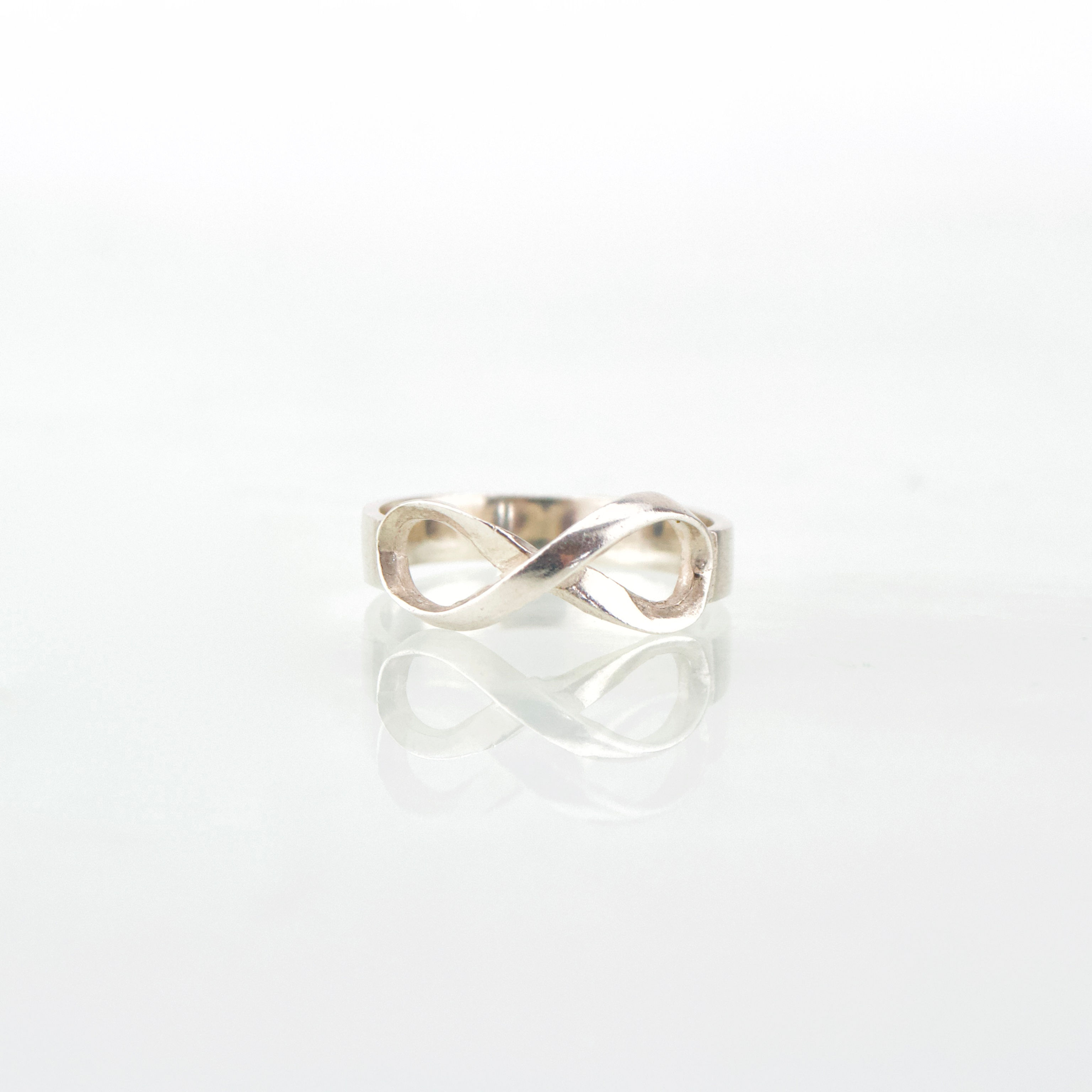 Anillo "Infinito "