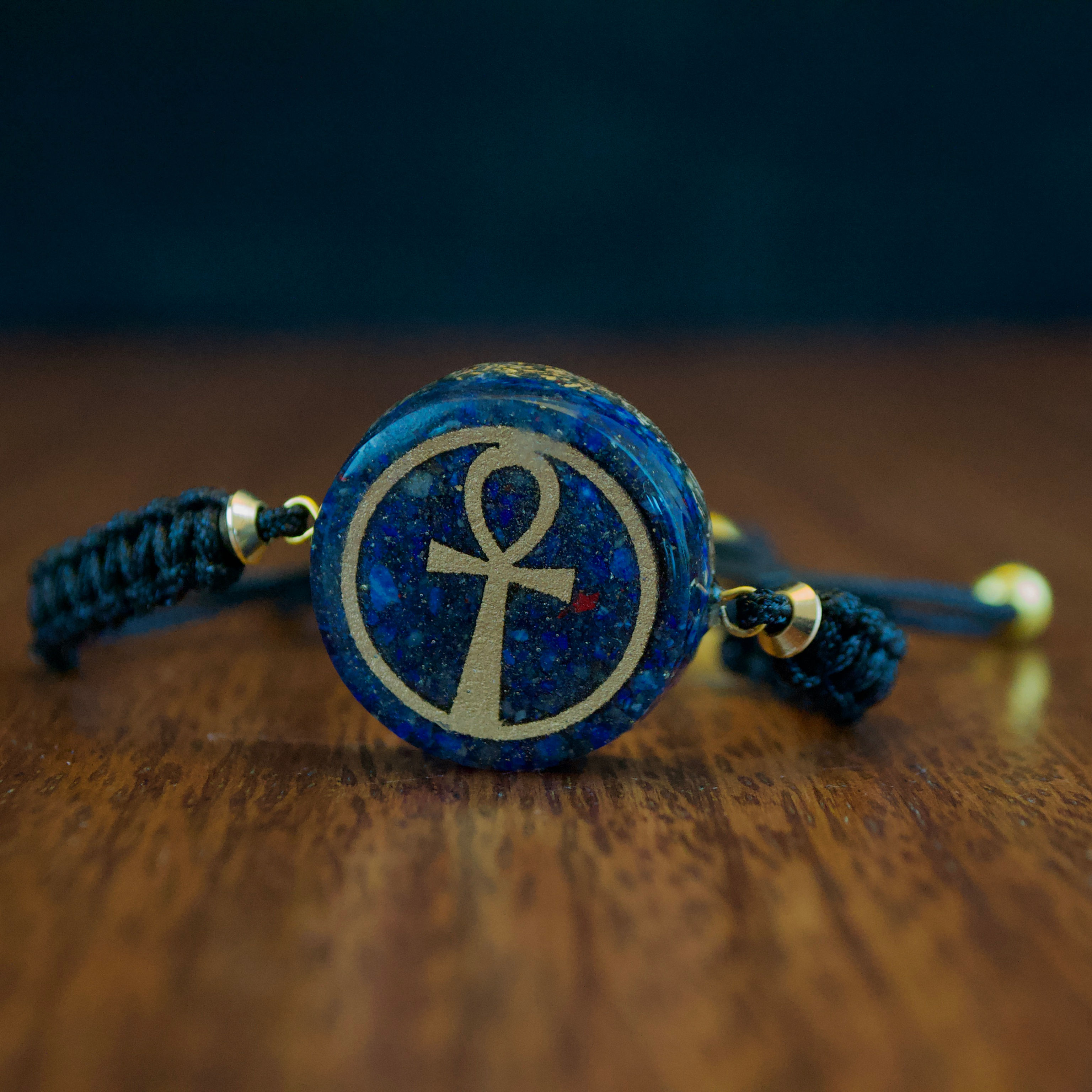 Pulsera Orgonita Cruz de Ankh Lapislázuli