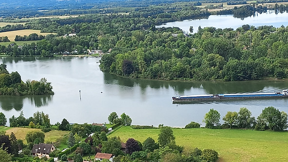 Lac de Caniel à deux kilomètres du Relais du Hibou