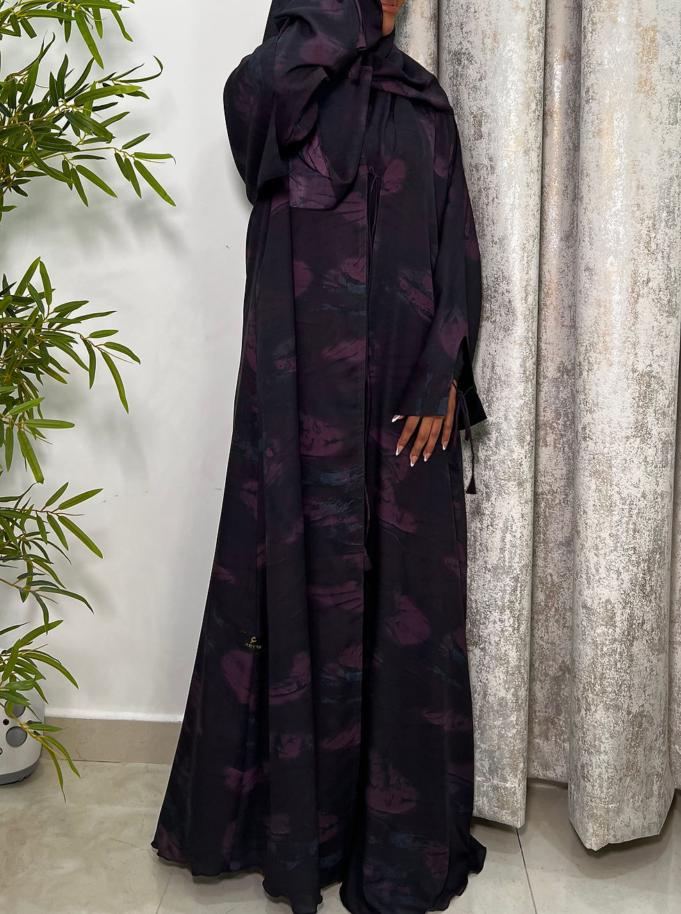 Thumbnail: Samia Abaya