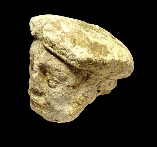 Thumbnail: Gothic limestone sculpture - England 14th century.