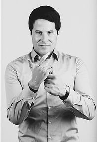 Screenshot 2022-11-10 at 00.48_edited.jpg