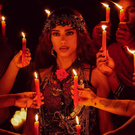 Anitta em EQUILIBRIVM