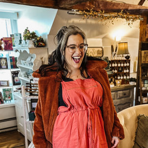 Jess Leone at Tea & Tarot Cottage