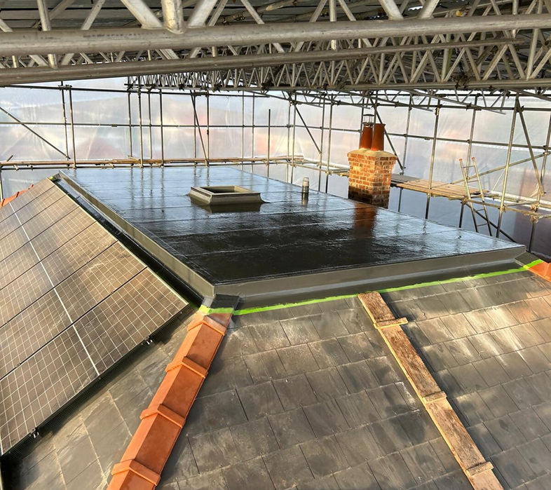 roof being built for house