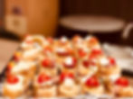 Buffet traiteur entreprise livré à Fréjus par Best Catering, avec plats maison, produits frais et service professionnel pour séminaires et réunions dans le Var.
