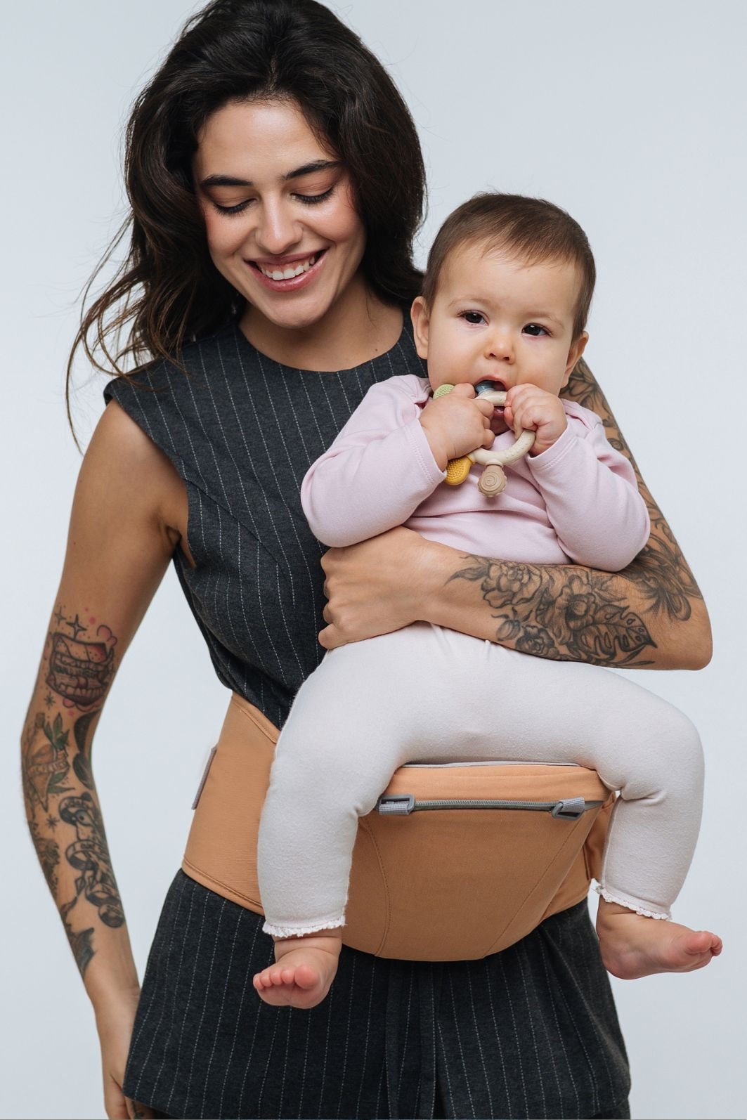 היפסיט מנשא בטיחותי לנשיאה עם הפנים קדימה טרקוטה