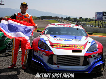 Ming Ming ชนม์นฤทธ์ โตมงคล ตัวแทนคนไทยในสนามแข่งดริฟระดับโลก Formula Drift Japan 2025