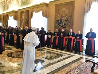 Papa: cristãos experimentam na Eucaristia um oceano de misericórdia