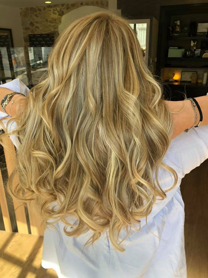 Belles boucles chez Différence Coiffure