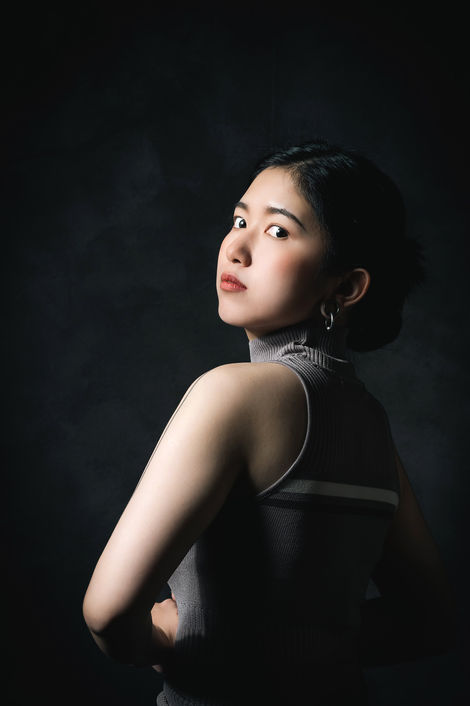 個人攝影，高級感棚拍肖像，光線雕塑感人像