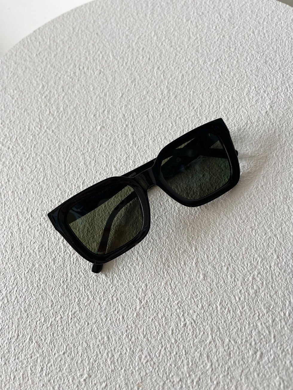 Thumbnail: AIRE | Abstraction | Black