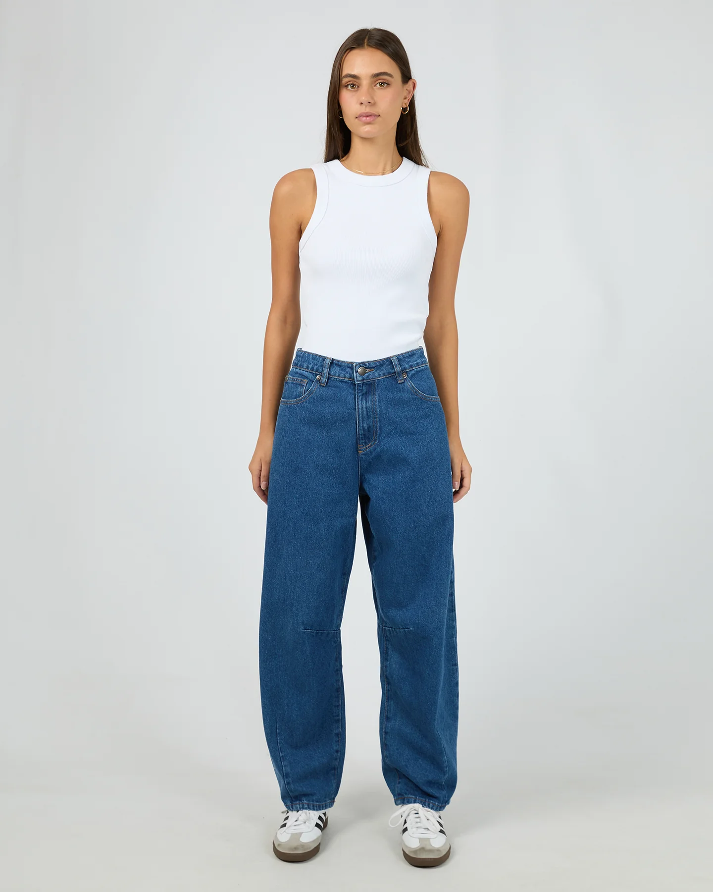 Thumbnail: ALL ABOUT EVE | Hallie Barrel Leg Jean | Heritage Blue