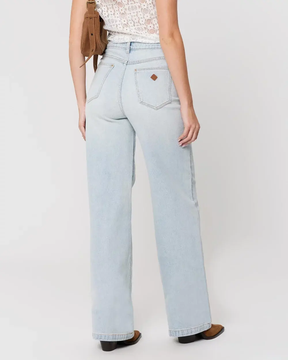 ABRAND | 94 High & Wide | Janet