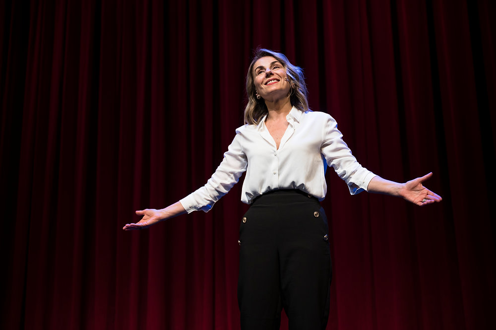 REVIEW Mary Coustas ‘This is Personal’ at the Sydney Opera House REVIEW Mary Coustas ‘This is Personal’ at the Sydney Opera House