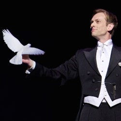 Review: West End Magic at the Space Surgeon’s Hall - Ed Fringe