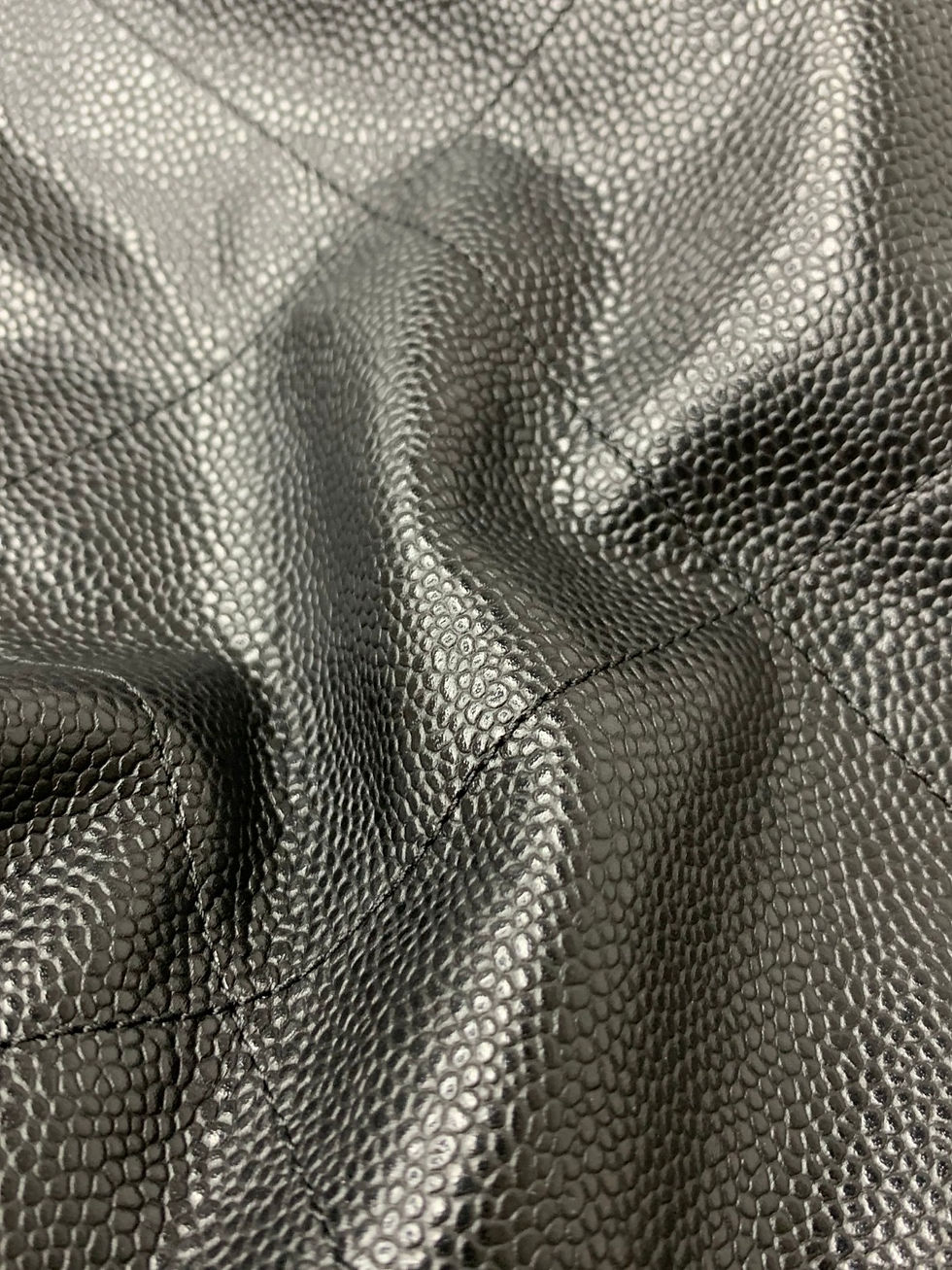 Thumbnail: Chanel 22 Medium Handbag Caviar Leather Surface View