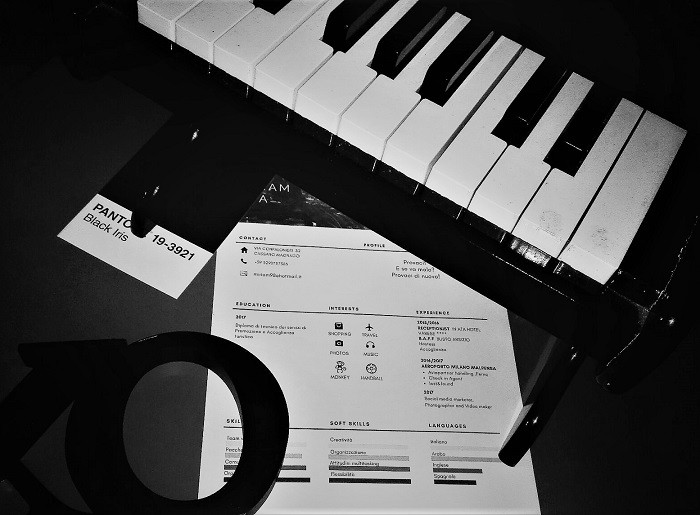 pantone deep black
