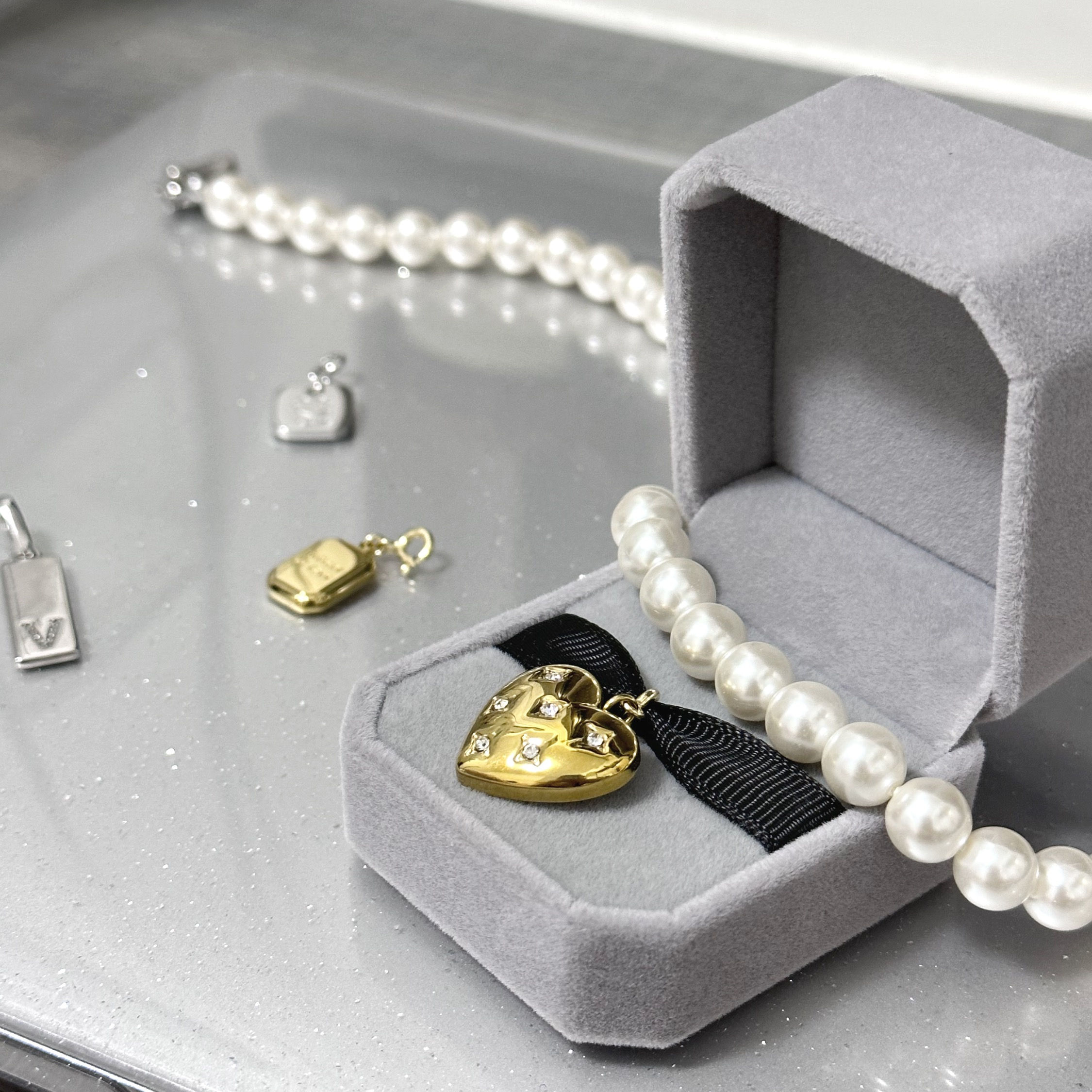 Classic pearl necklace