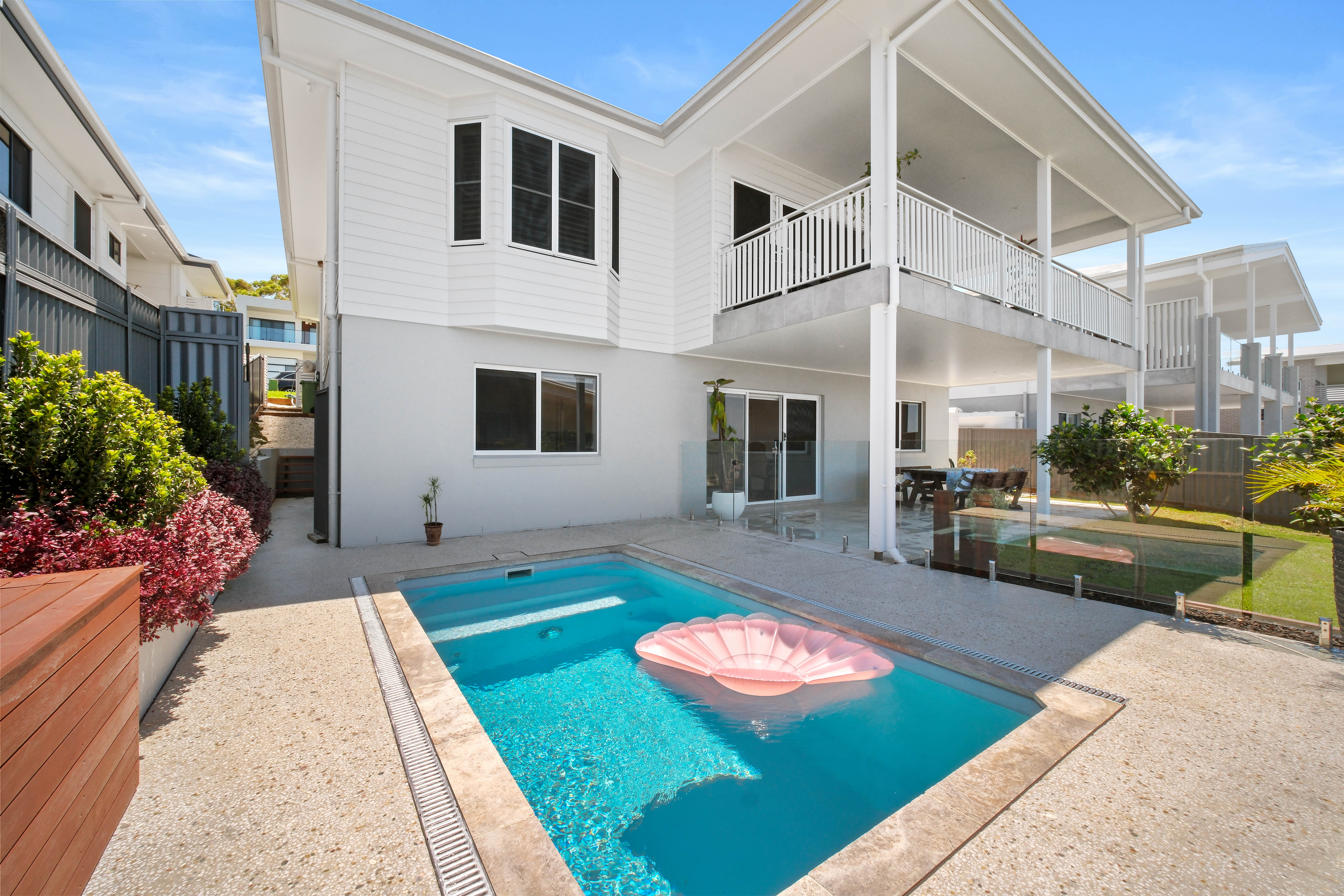9 Shores Crescent, Diamond Beach - Image 1