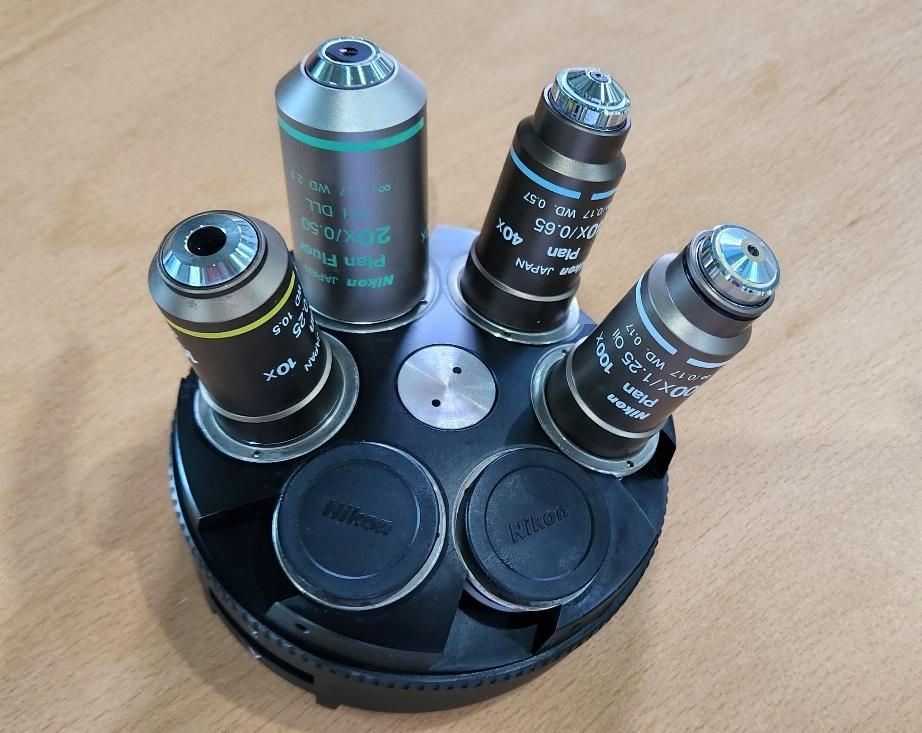 Thumbnail: Nikon ECLIPSE 80i Microscope