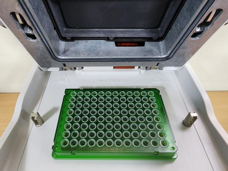 Thumbnail: Eppendorf Flexlid  Mastercycler PCR Thermal cycler