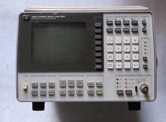 HP 3561A Dynamic Signal Analyzer