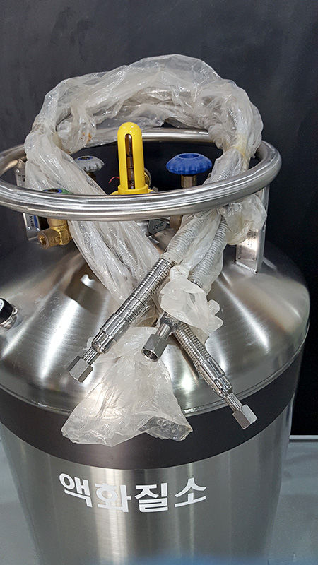 Thumbnail: MVE Dura-Cyl 230LP Nitrogen Tank