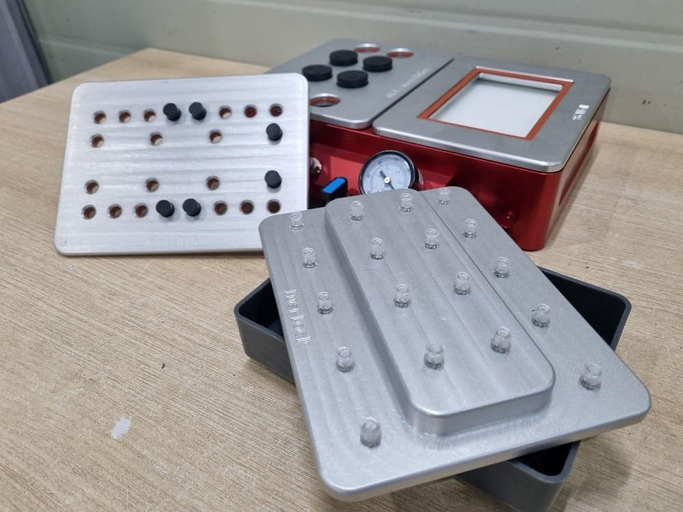 Thumbnail: Invitrogen EveryPrep Universal Vacuum Manifold