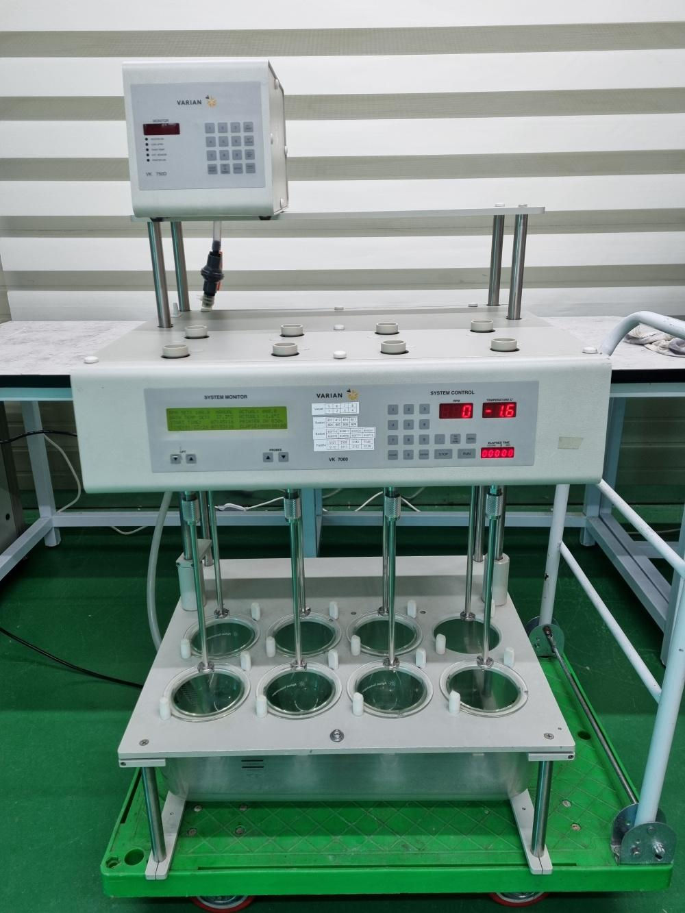 VARIAN VK7000 Dissolution Testing Station