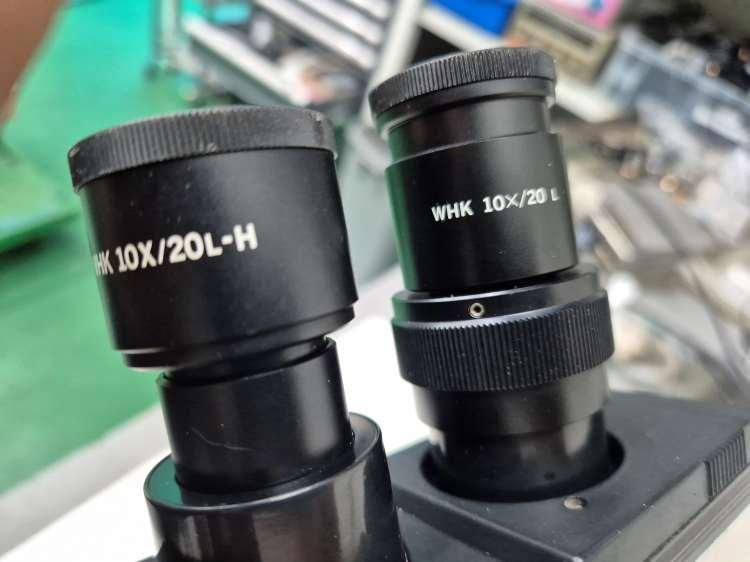 Thumbnail: Olympus IMT-2 Inverted Microscope