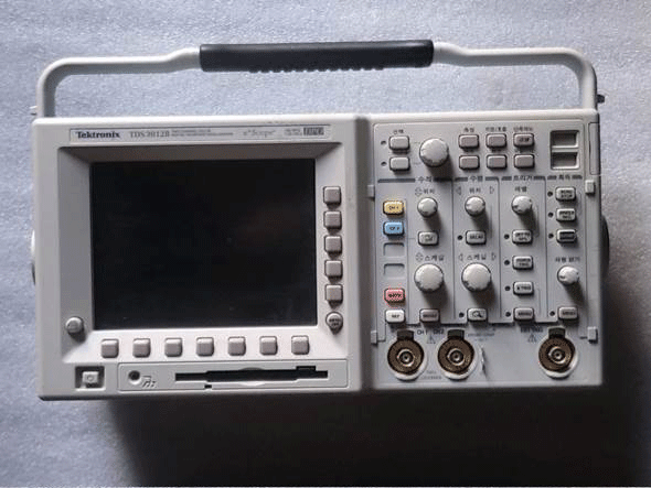 Tektronix TDS3012B 2CH Digital Color Phosphor Oscilloscope