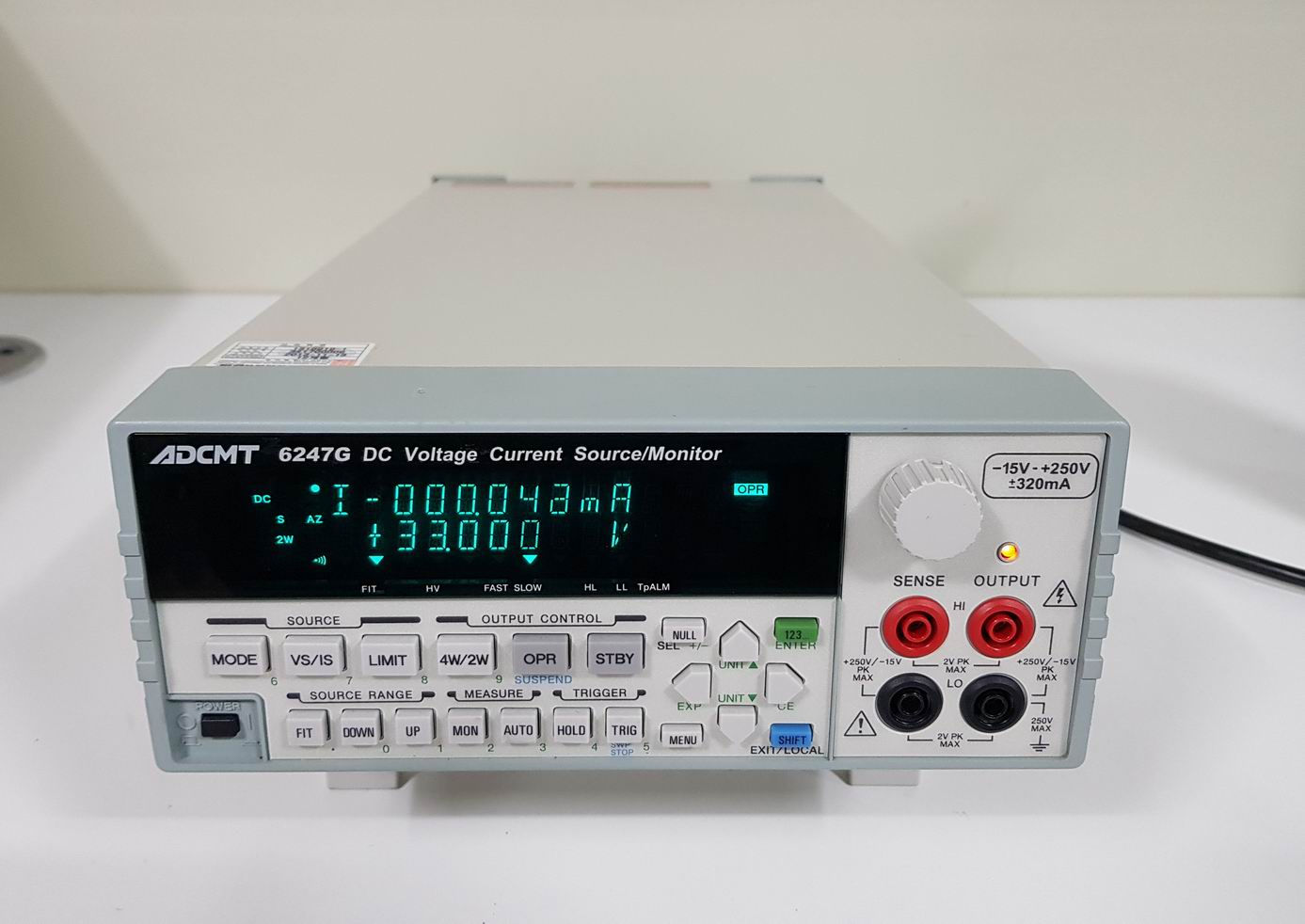 ADCMT 6247G DC Voltage Current Source Monitor