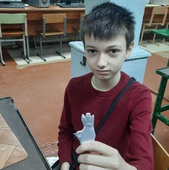 Гуртки Обробка деревени та Обробка металу.