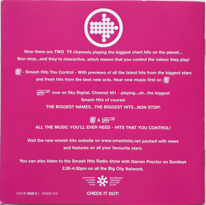 Smash Hits - Summer 2001 CD - Booklet 4.jpg
